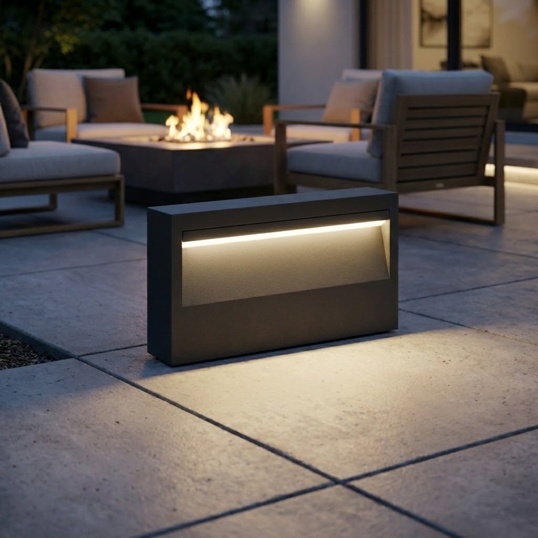 Outdoor LED Landscape Pathway Step Light Fixture